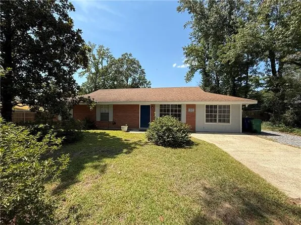 634 Castain Dr, Mandeville, LA 70448