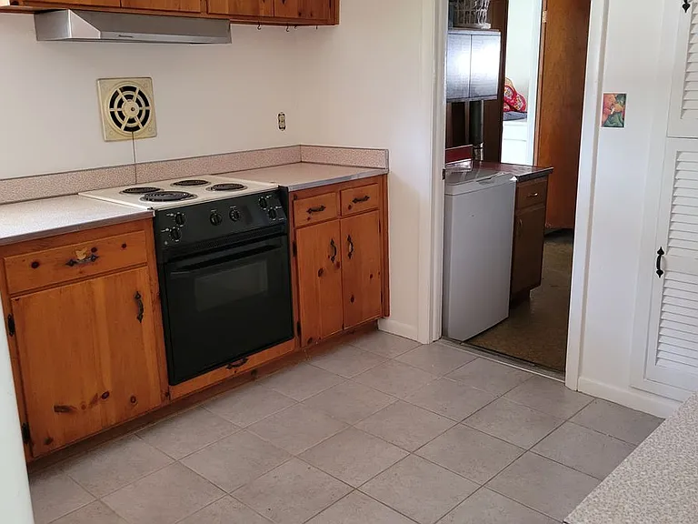 801 Lemaster Ave — Photo 10