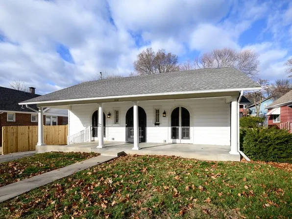 1206 W Truman Rd, Independence, MO 64050