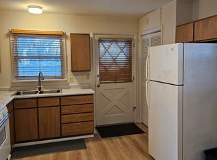 655 Chicago St #3, Valparaiso, IN 46385