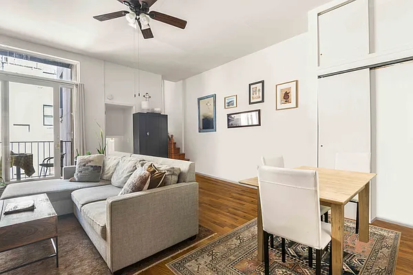 Rented by The Agency | media 11