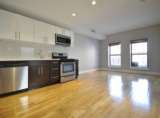 626 Grand Ave #1R, Brooklyn, NY 11238