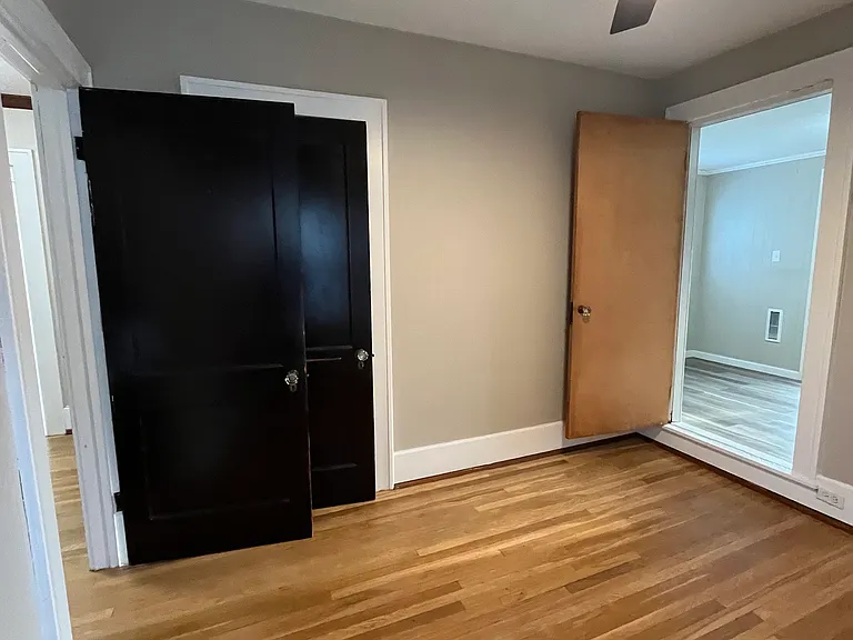 272 Norwalk Ave — Photo 43