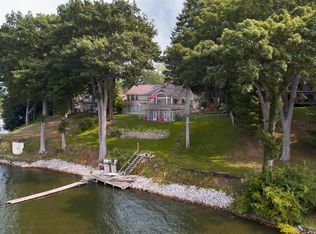 15765 Vine Ave, Spring Lake, MI 49456