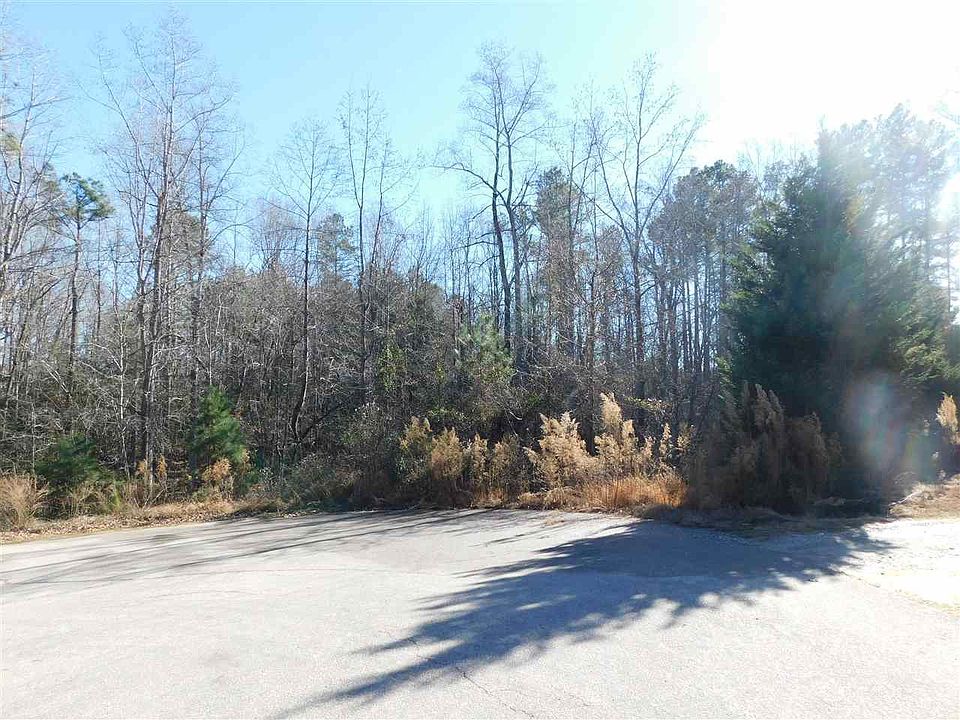 2nd image of 28 Whitney Dr #28
