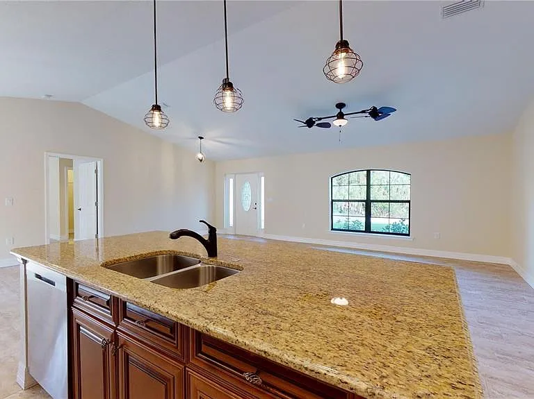 4851 Kennett St — Photo 19