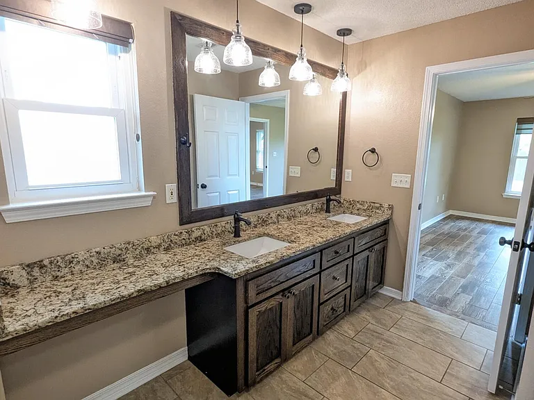 2409 Juneau Ln — Photo 27
