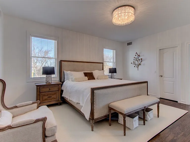 28 Fairbanks Ct — Photo 11