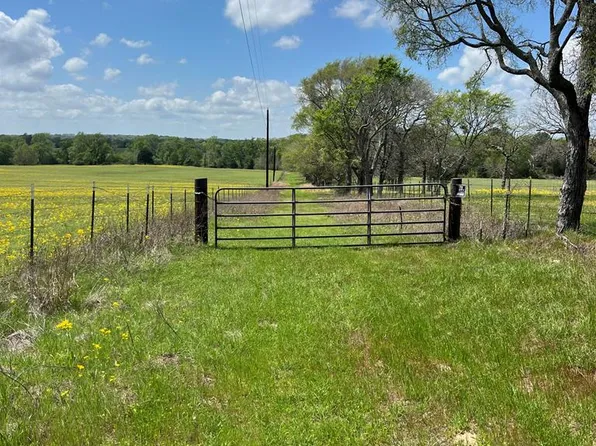 16135 N High Way #19, Palestine, TX 75803