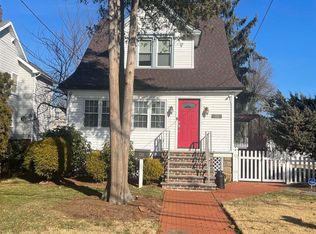 110 W Gouverneur Ave, Rutherford, NJ 07070