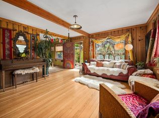 526 NE Burnside Ave, Bend, OR 97701