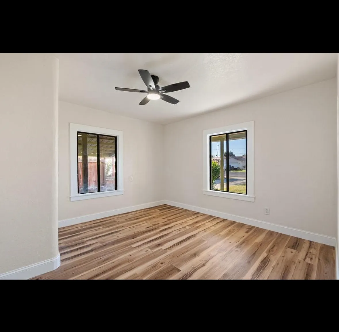 3 bed, 974 sqft, $1,700 — Photo 1