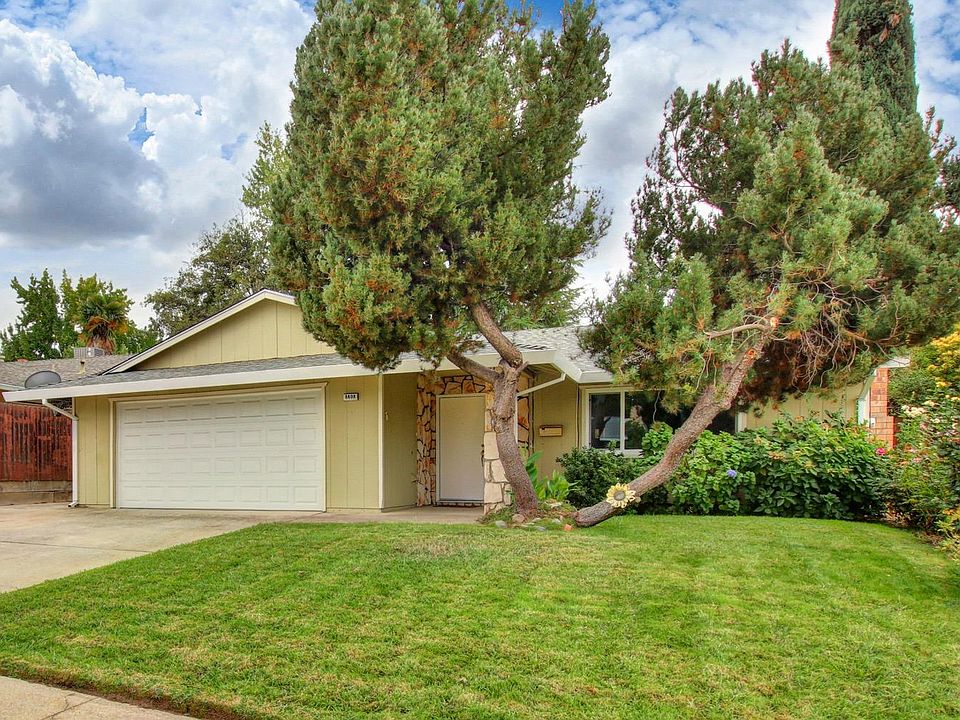 1st image of 8408 Harbourwood Dr