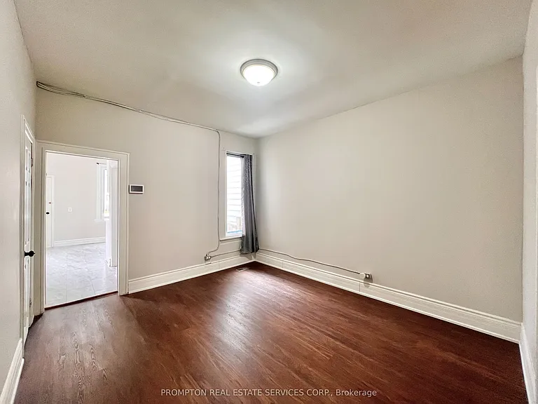17 Winnifred Ave — Photo 13