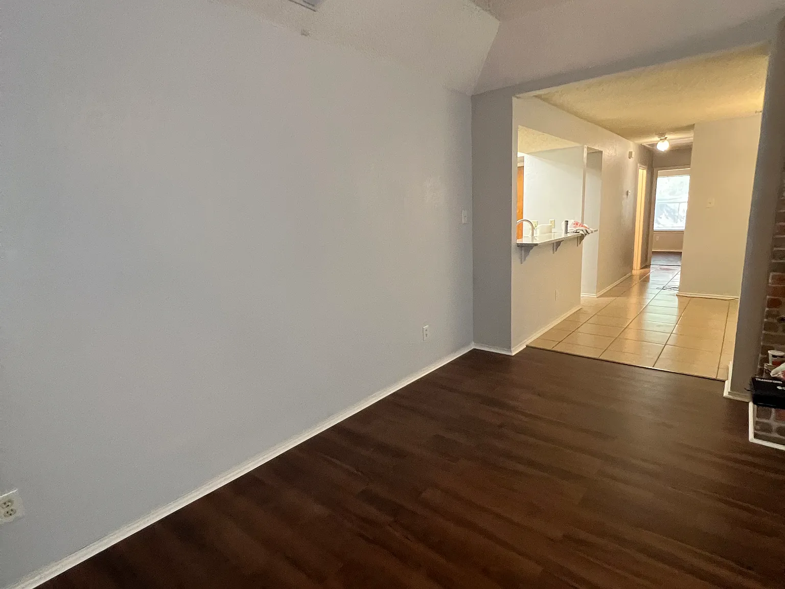 2 bed, 1000 sqft, $1,450 — Photo 3