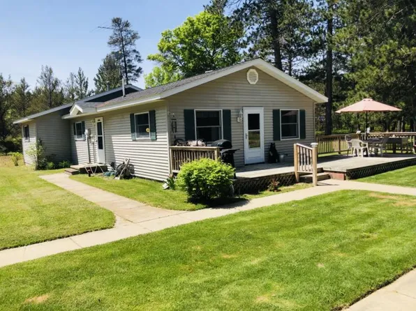 4266 Shady Pines Ln, Lewiston, MI 49756