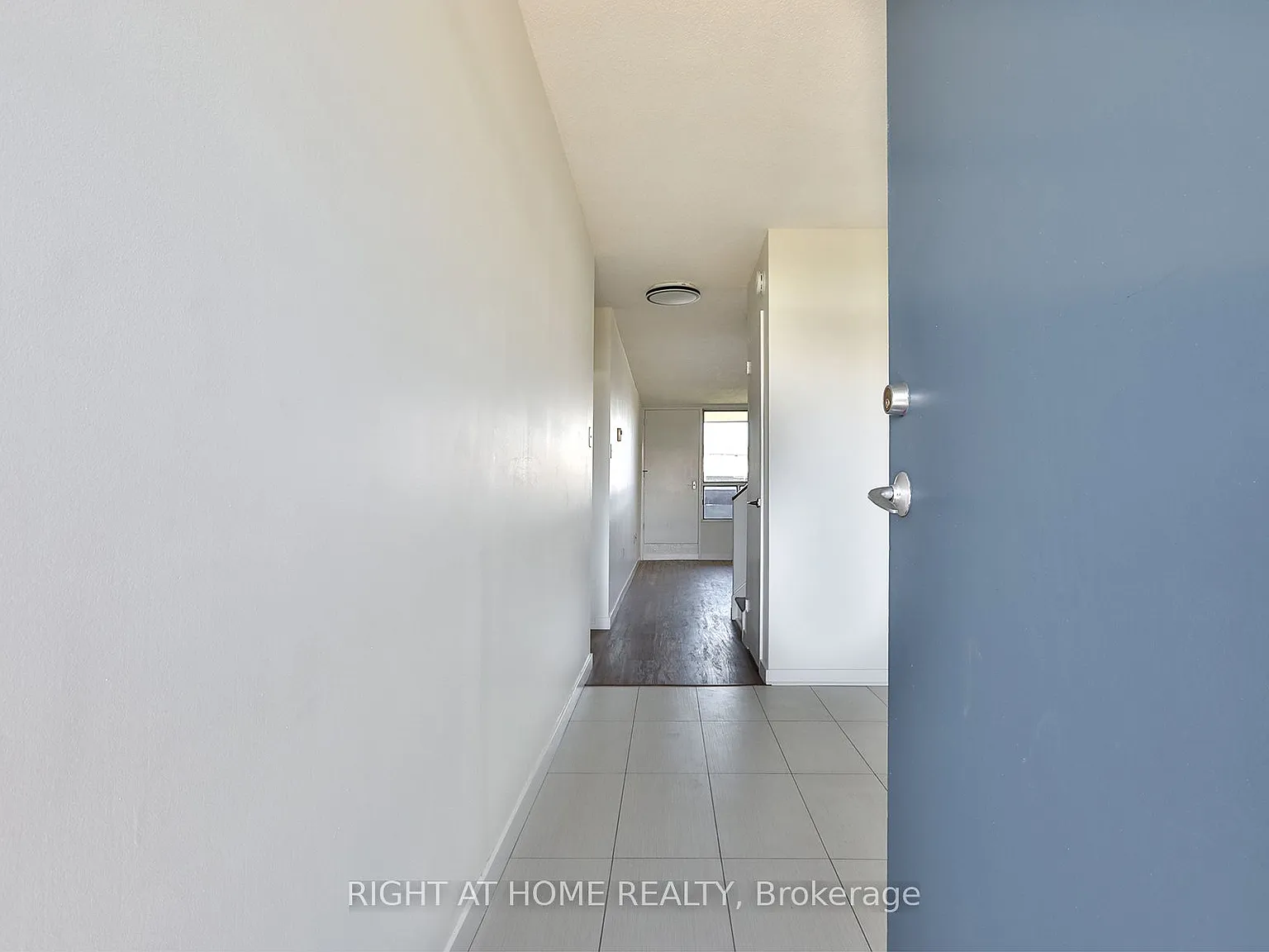 3 bed, $2,950 — Photo 3