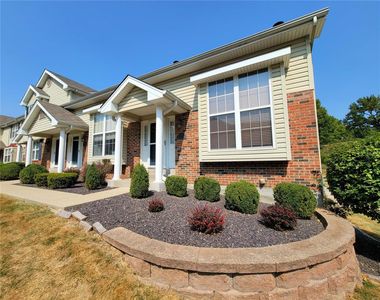 1701 Honeysuckle Dr #1, Saint Charles, MO, 63303