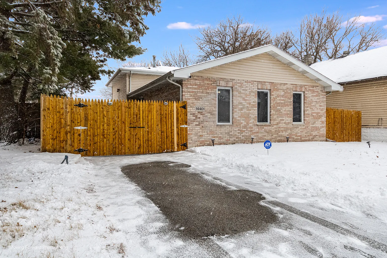 14401 Irving Ave photo 1