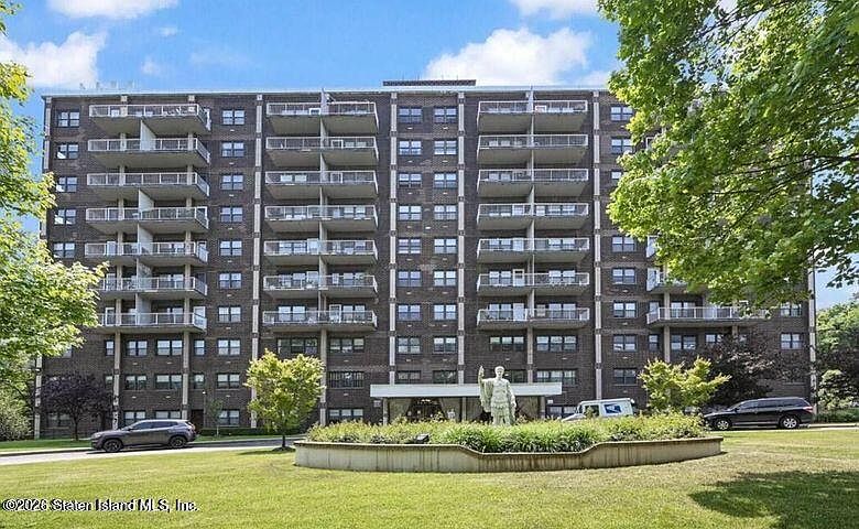 1st image of 1100 Clove Rd APT 8F