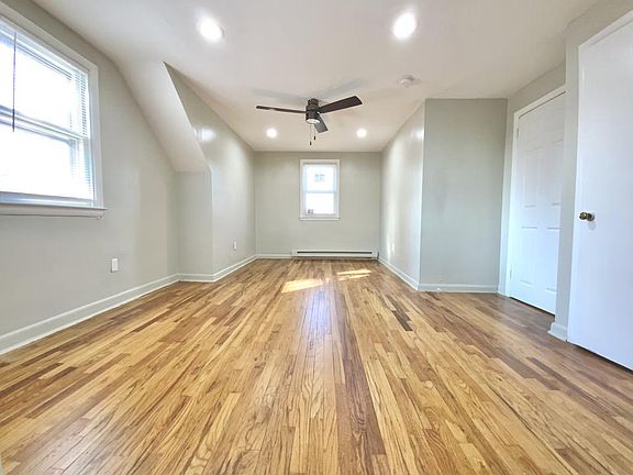 5th image of 907 North St Unit B