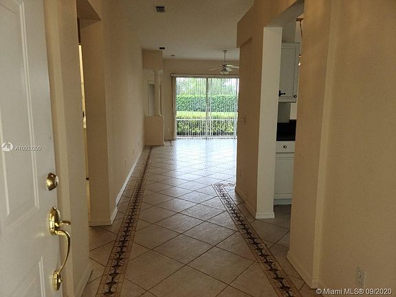 2nd image of 1871 SW Willowbend Ln #1871