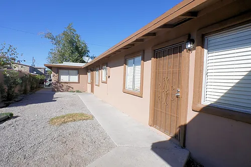 2608 E Mesquite Ave #3 Photo 1