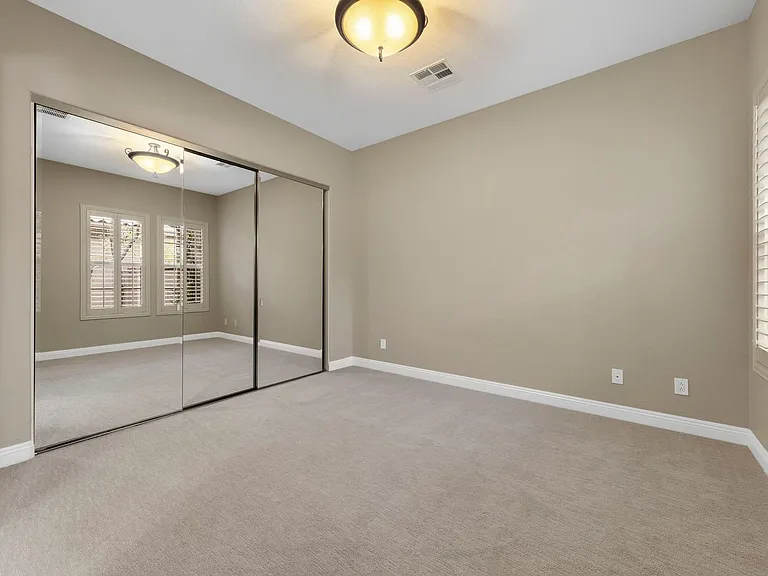 2776 Liberation Dr — Photo 8