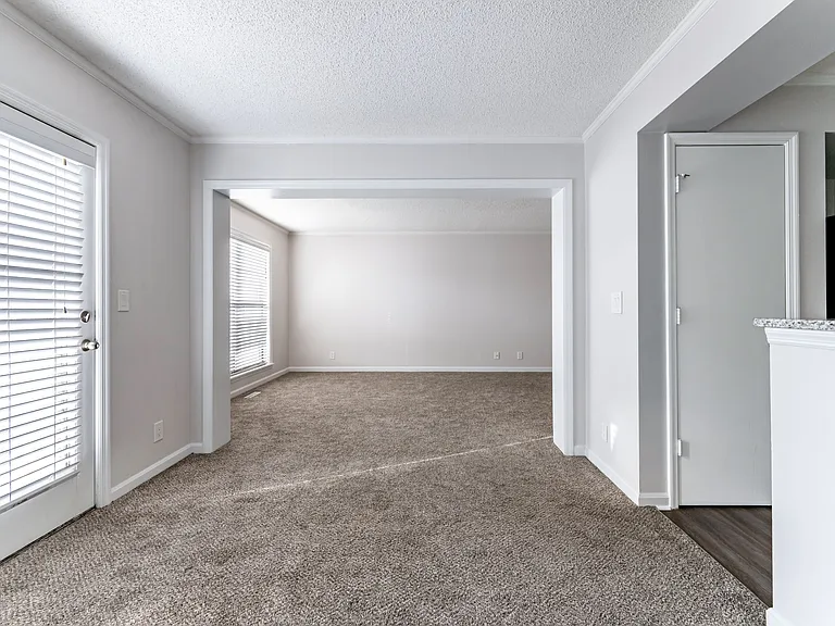 Corinth Place — Photo 28