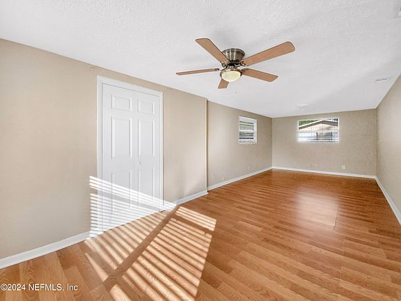 3rd image of 3045 NEWELL Boulevard