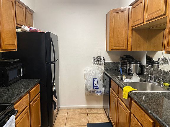 4th image of 9001 Tudor Dr #H108