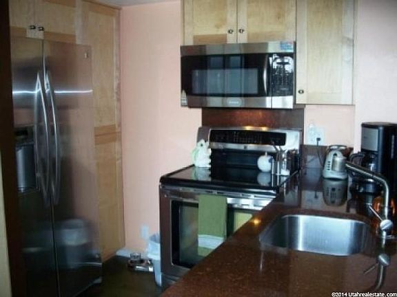 3rd image of 1444 W Beacon Hill Cir