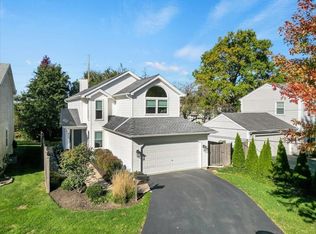 959 N Brainard St, Naperville, IL 60563