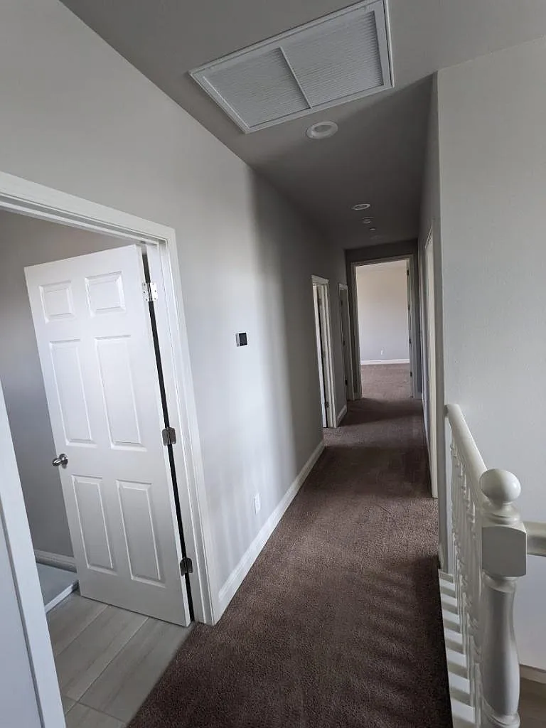 3 bed, 2.5 bath, 1784 sqft, $2,450 — Photo 2