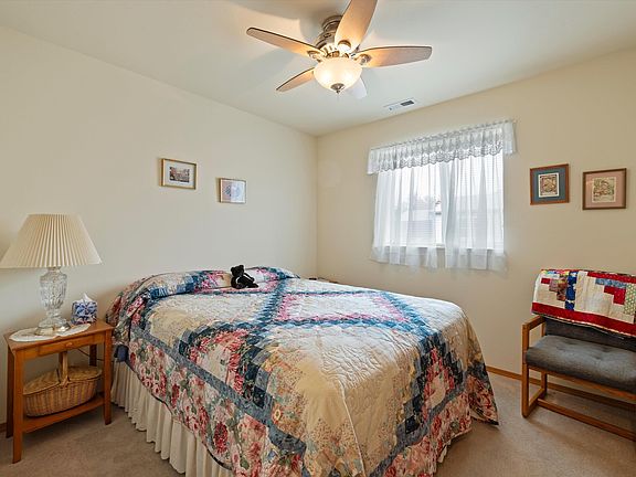 4th image of 506 Smoketree Pl