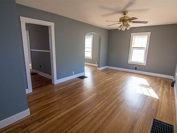 2nd image of 28 Eldridge Ave