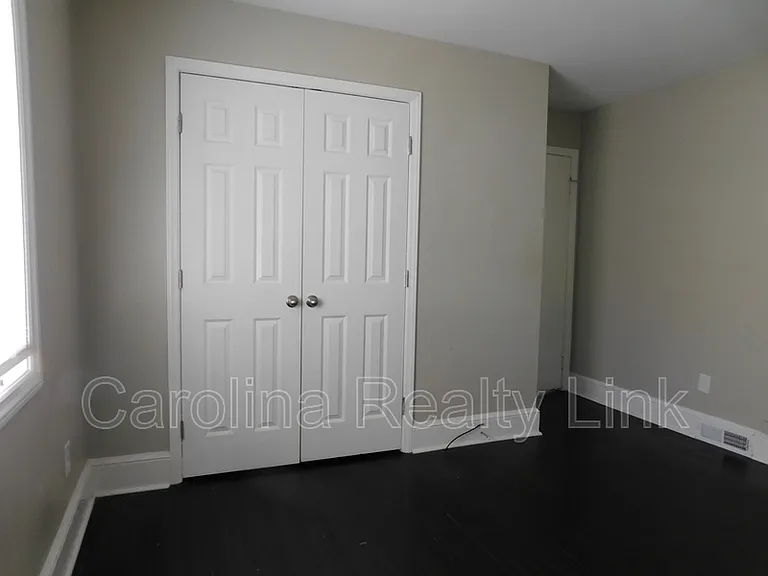 411 Gray Dr — Photo 13