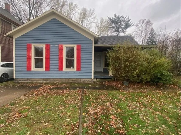 182 Elyria Ave, Amherst, OH 44001