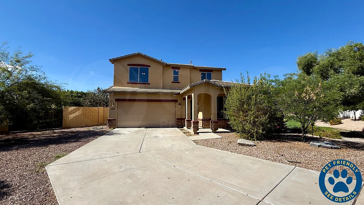 4 bed, 2.5 bath, 2327 sqft, $2,700 — Photo 1