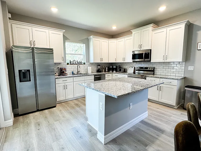 479 Harbor Blvd — Photo 3