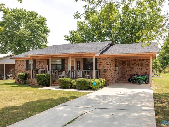 1012 James Ave, Courtland, AL 35618