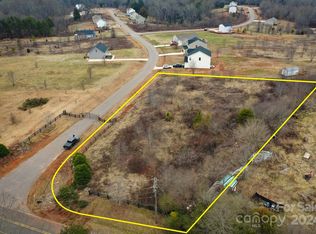 100 Pumice Dr, Statesville, NC 28625