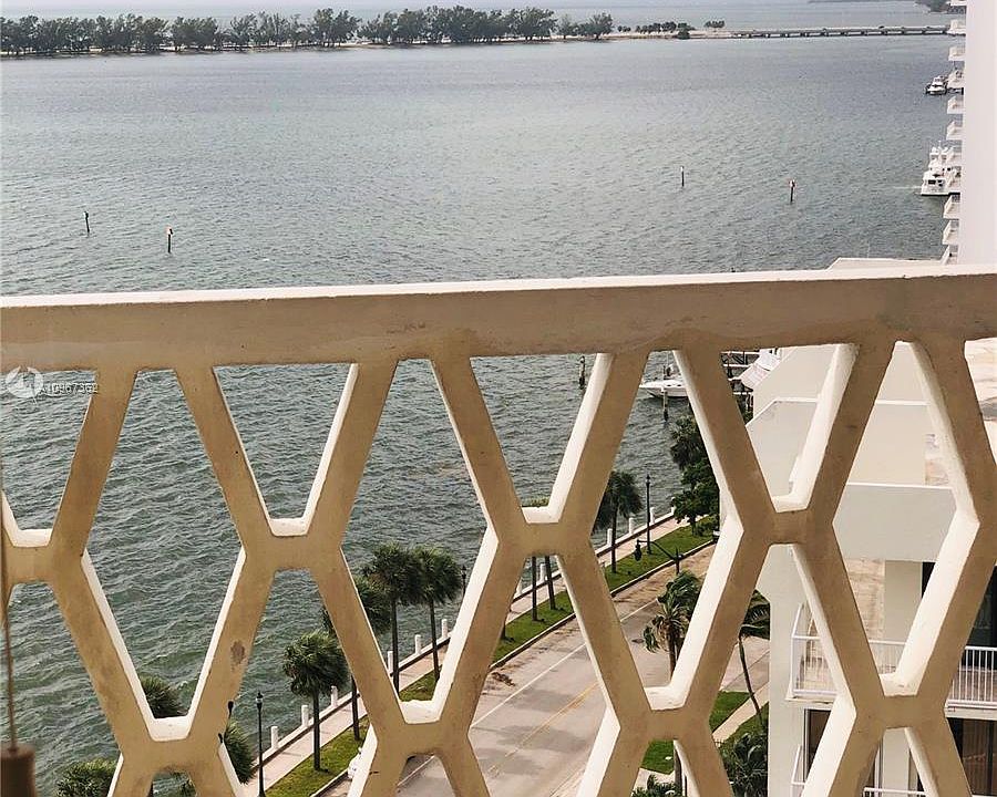 1st image of 1430 Brickell Bay Dr #1305