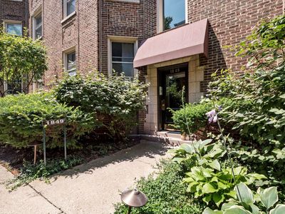 1849 W Greenleaf Ave APT 3S, Chicago, IL, 60626