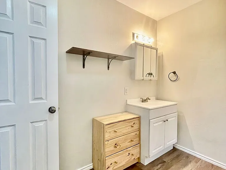 2090 Dara Ln #A — Photo 11