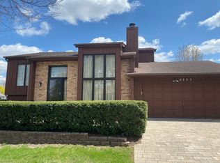 6225 Timke Rd, Woodridge, IL