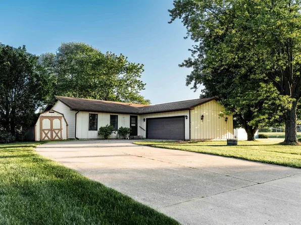 1804 Kim Trce, Kendallville, IN 46755