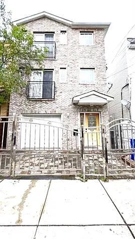 268 Grant Ave #1 — Photo 1