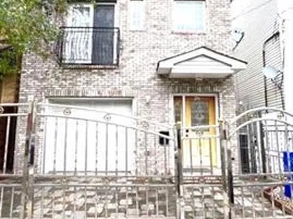 268 Grant Avenue image 1 of 31