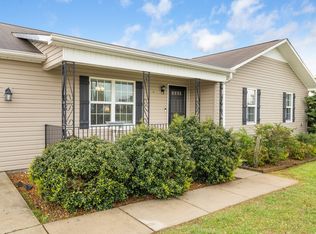 419 Strawberry Dr, Winchester, TN 37398